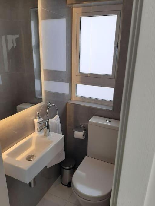 New Seafront Apartment - Spectacular Views St. Paul's Bay Esterno foto