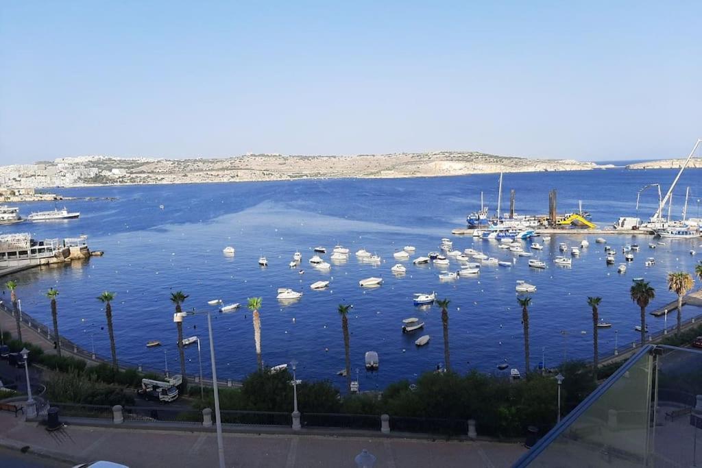 New Seafront Apartment - Spectacular Views St. Paul's Bay Esterno foto