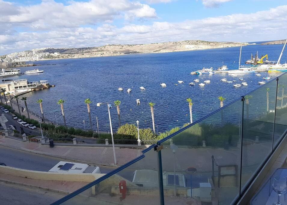 New Seafront Apartment - Spectacular Views St. Paul's Bay Esterno foto