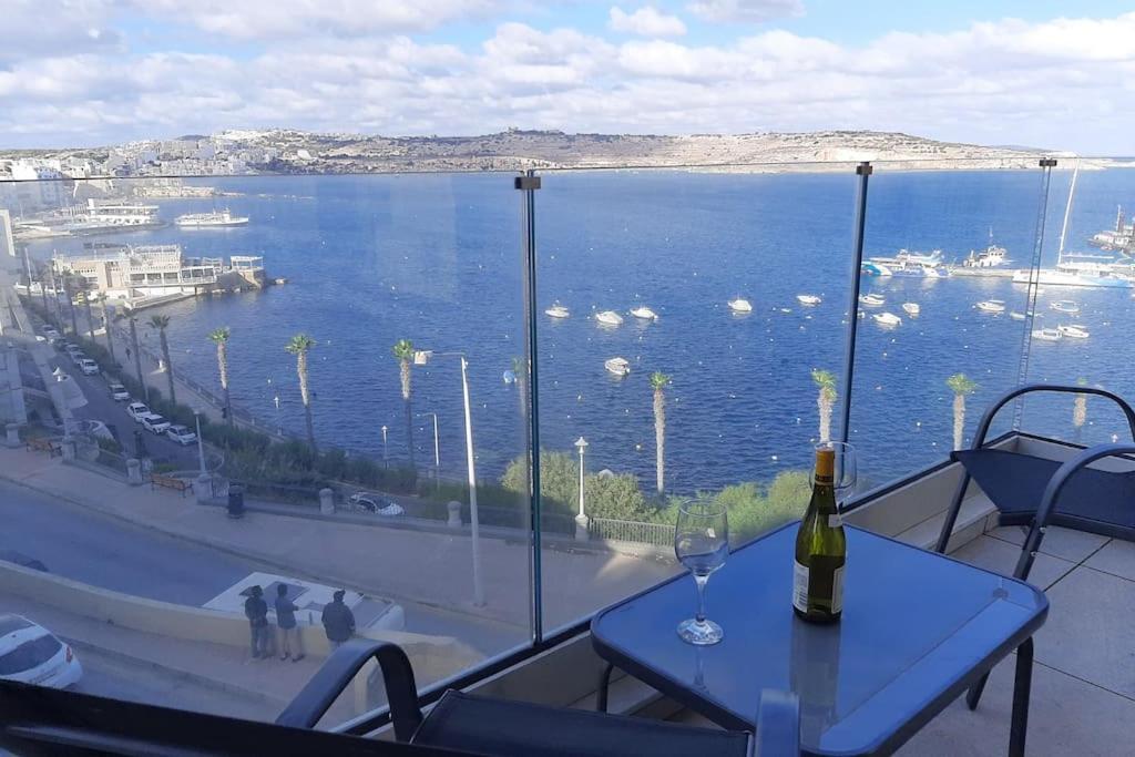 New Seafront Apartment - Spectacular Views St. Paul's Bay Esterno foto